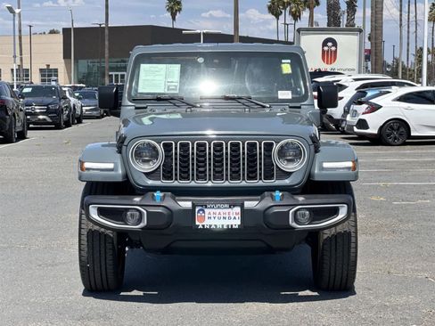 Used 2024 Jeep Wrangler Sahara image 2