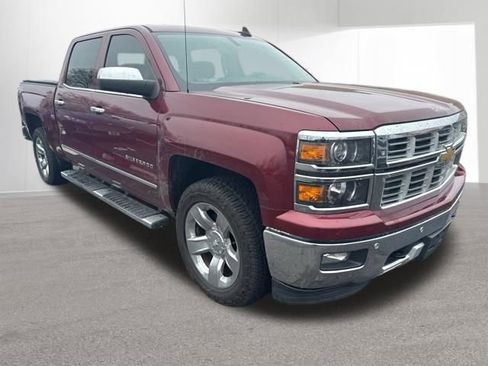 Used 2015 Chevrolet Silverado 1500 LTZ Z71 w/ LTZ Plus Package image 9