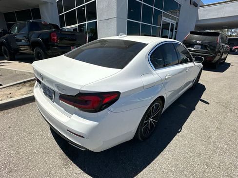 Used 2023 BMW 530i w/ Convenience Package RWD image 3