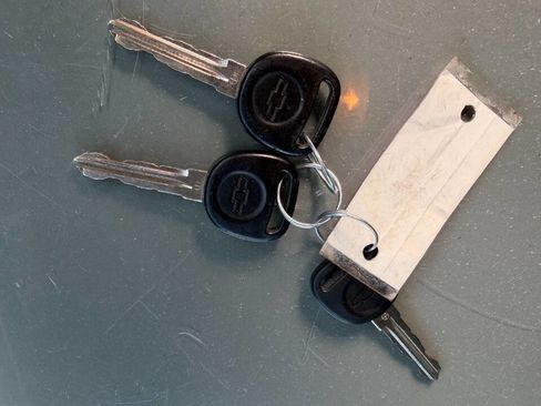 Used 2013 Chevrolet Express 2500 RWD image 39