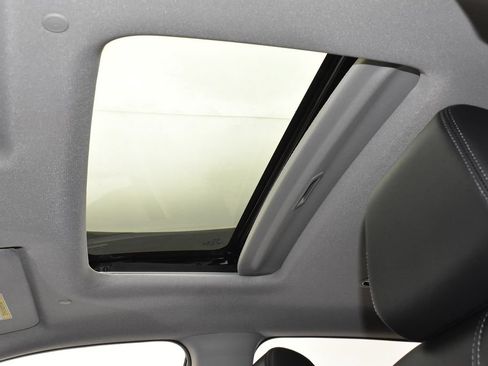 Used 2024 Honda HR-V EX-L image 16