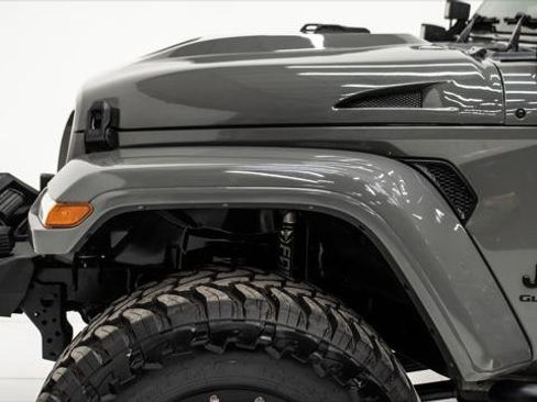 Used 2022 Jeep Gladiator Sport image 17