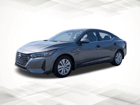 Certified 2025 Nissan Sentra S image 4