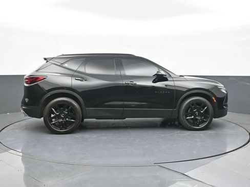 Used 2024 Chevrolet Blazer LT w/ Convenience Package FWD image 17
