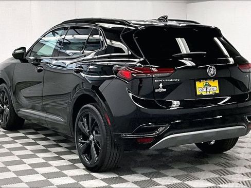 Used 2022 Buick Envision Preferred w/ Sport Touring Package FWD image 3