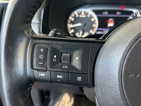 Used 2023 Nissan Pathfinder SL w/ SL Premium Package image 31