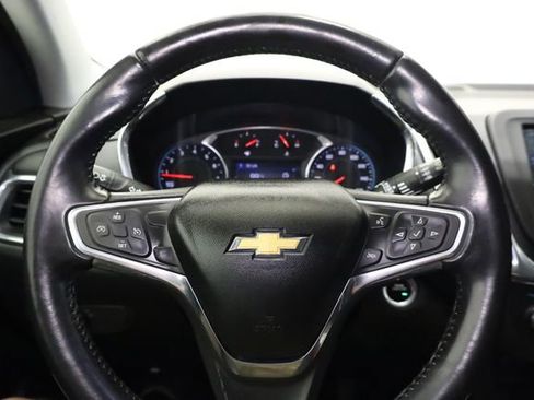 Used 2019 Chevrolet Equinox LT FWD image 17