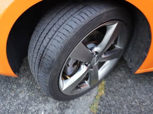 Used 2013 Dodge Dart GT image 27