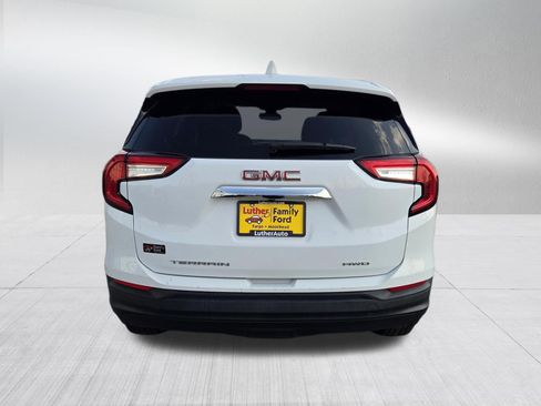 Used 2024 GMC Terrain SLE AWD/4WD image 6