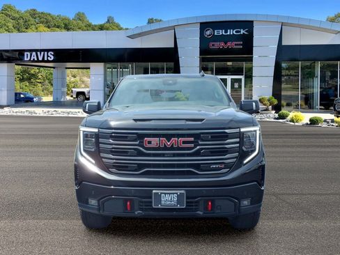 Used 2025 GMC Sierra 1500 AT4 w/ AT4 Premium Package AWD/4WD image 2