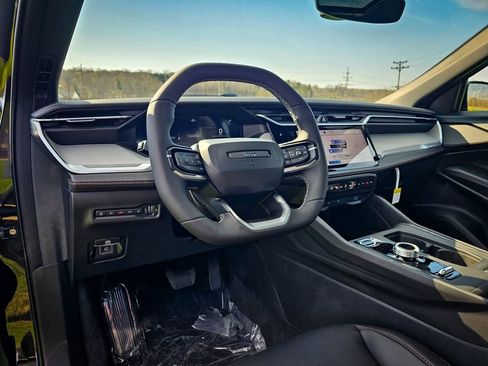 New 2026 Jeep Cherokee Laredo AWD/4WD image 12