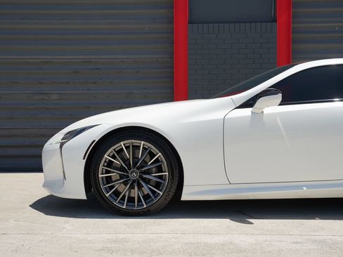 Used 2024 Lexus LC 500 Coupe w/ Dynamic Handling Package RWD image 4