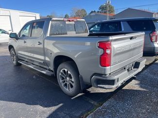 Used 2024 Chevrolet Silverado 1500 High Country w/ Technology Package video 2