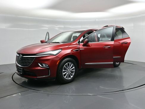 Used 2024 Buick Enclave Premium image 30