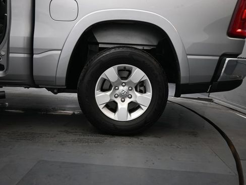 Used 2025 RAM 1500 2WD Crew Cab image 19