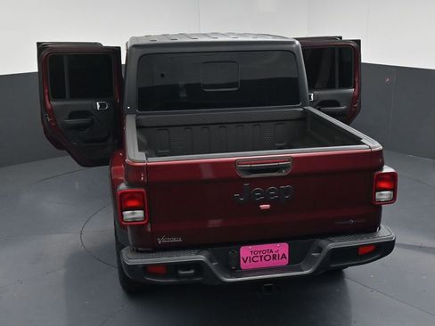 Used 2021 Jeep Gladiator Sport AWD/4WD image 21