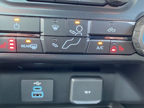 New 2026 Ford F250 XLT w/ XLT Premium Package AWD/4WD image 36