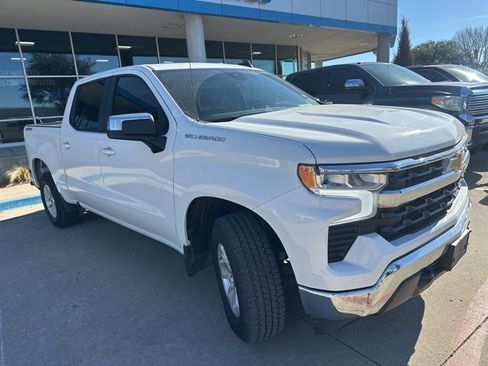 Used 2023 Chevrolet Silverado 1500 LT image 3