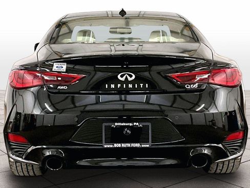 Used 2018 INFINITI Q60 3.0t Luxe w/ Sensory Package 3.0T Luxe image 4