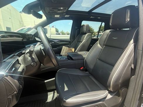 Used 2022 Cadillac Escalade Sport w/ Touring Package AWD/4WD image 18