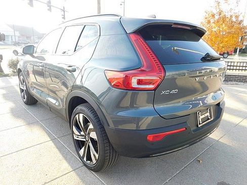 New 2026 Volvo XC40 B5 Ultra w/ Climate Package image 10