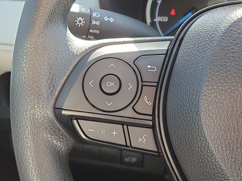 Certified 2025 Toyota RAV4 XLE AWD/4WD image 19