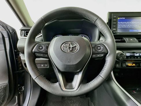 Used 2021 Toyota RAV4 XLE Premium AWD/4WD image 16