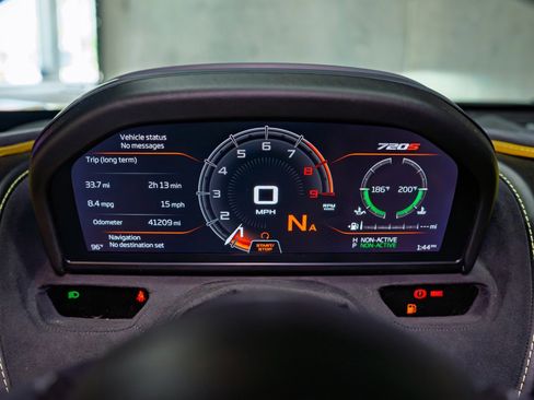 Used 2018 McLaren 720S Performance image 29
