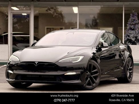 Used 2022 Tesla Model S Standard Range image 1