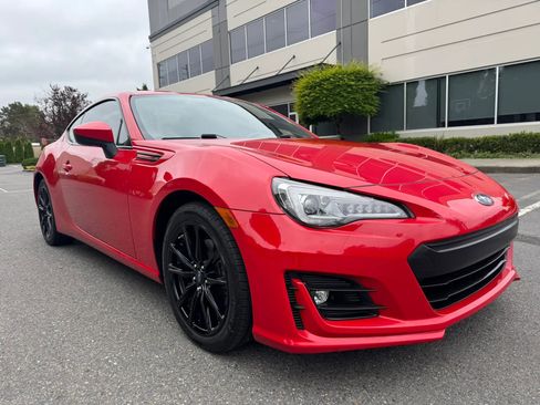 Used 2017 Subaru BRZ Limited w/ Popular Package #2 RWD image 2
