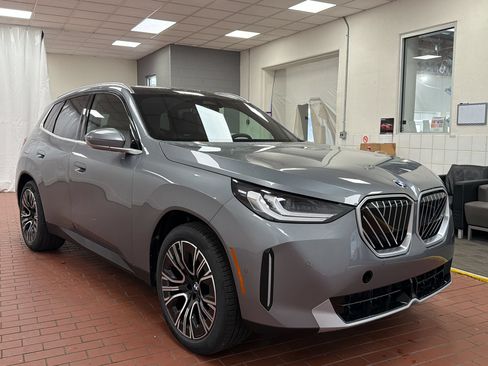 Used 2026 BMW X3 xDrive30i w/ Convenience Package AWD/4WD image 7