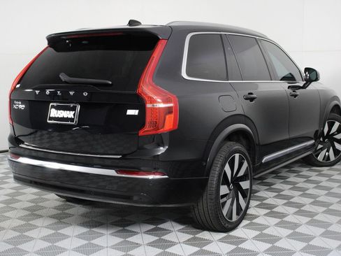 Used 2023 Volvo XC90 T8 Ultimate w/ Protection Package Premier AWD/4WD image 4