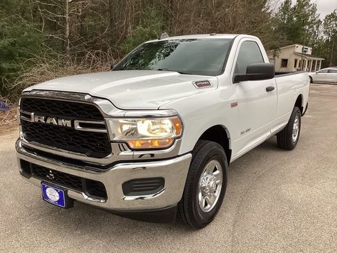 Used 2021 RAM 2500 Tradesman RWD image 3