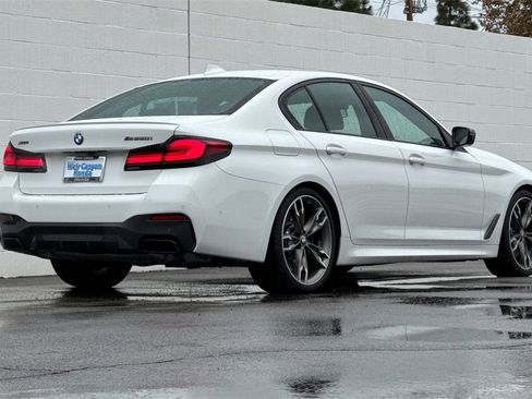 Used 2023 BMW M550i xDrive image 7