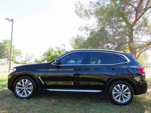 Used 2018 BMW X3 xDrive30i AWD/4WD image 3
