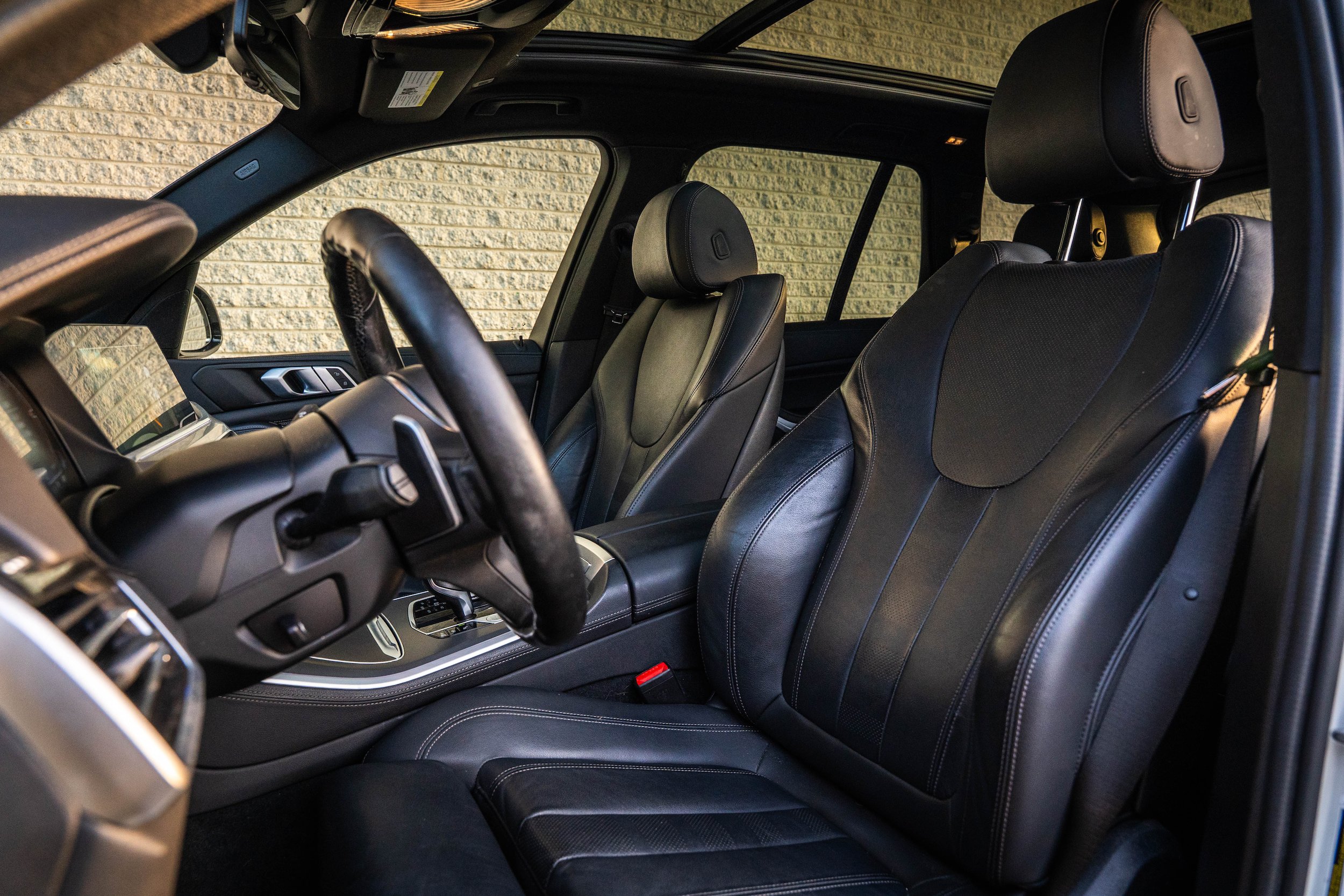 Used 2022 BMW X5 sDrive40i w/ M Sport Package RWD image 12