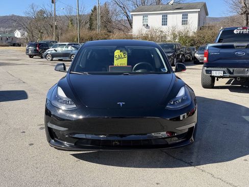 Used 2021 Tesla Model 3 Standard Range Plus image 3