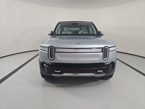 Used 2024 Rivian R1S Adventure AWD/4WD image 8