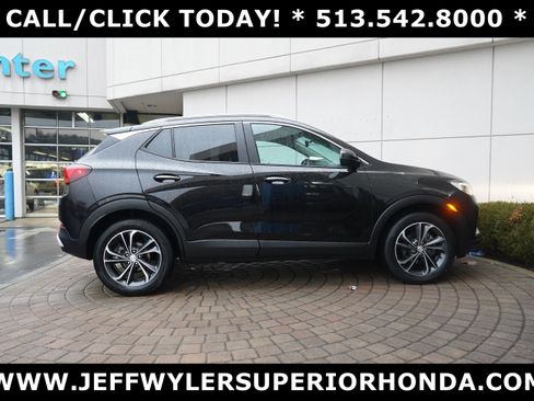 Used 2023 Buick Encore GX Select image 2