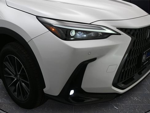 Used 2025 Lexus NX 250 AWD w/ Accessory Package (2T) image 15