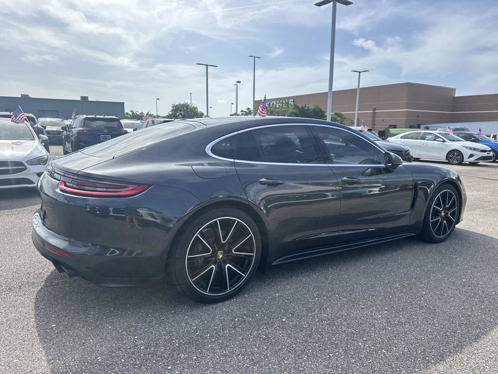 Used 2018 Porsche Panamera 4S AWD/4WD image 5