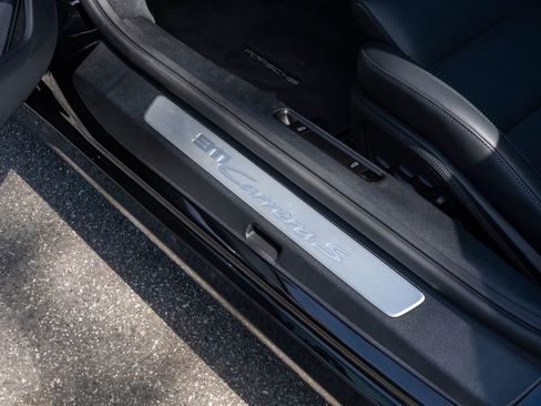 Used 2026 Porsche 911 Carrera S image 23