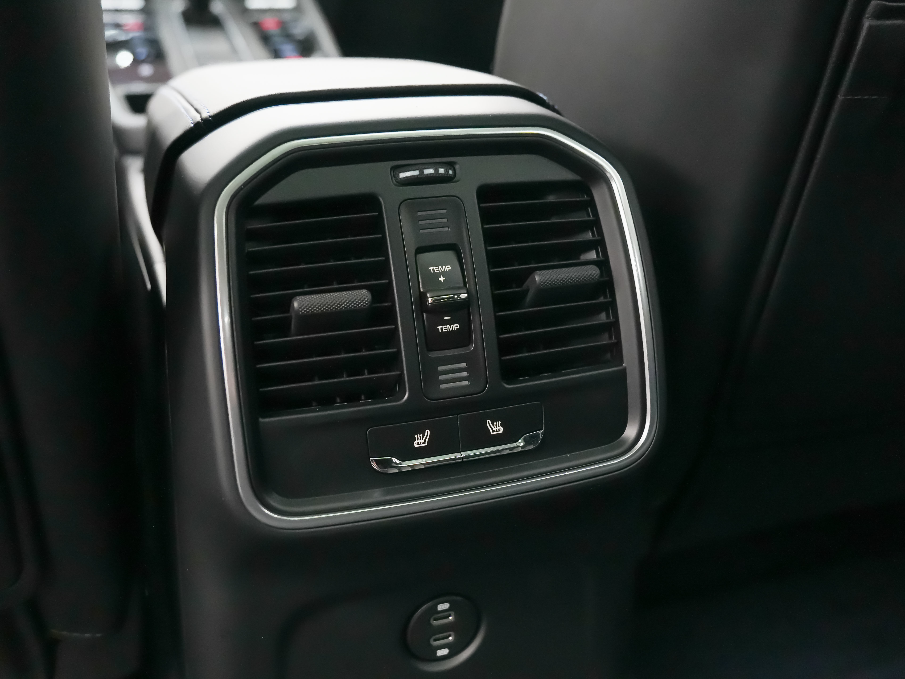 Certified 2026 Porsche Macan S AWD/4WD image 20