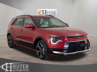 Used 2023 Kia Niro EX Touring
