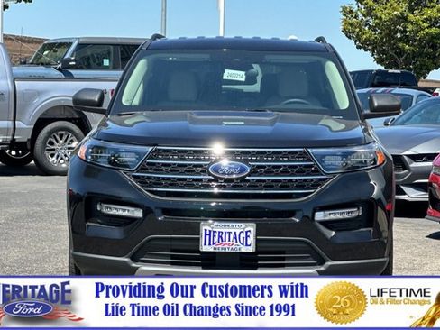 New 2024 Ford Explorer XLT w/ Equipment Group 202A image 6