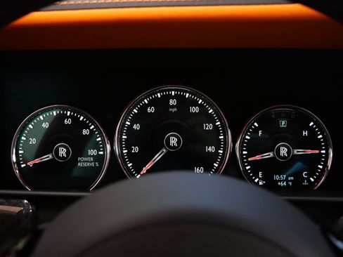 Used 2022 Rolls-Royce Cullinan Black Badge AWD/4WD image 15