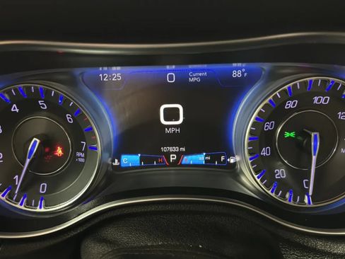 Used 2018 Chrysler 300 Limited w/ Safetytec Plus Group AWD/4WD image 10