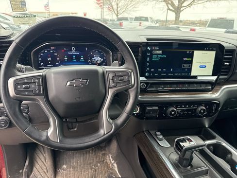 Used 2024 Chevrolet Silverado 1500 LT Trail Boss w/ Convenience Package II AWD/4WD image 14