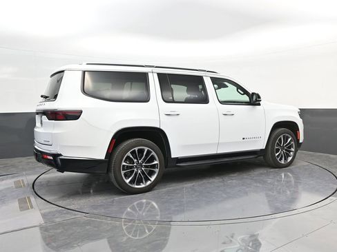 Used 2024 Jeep Wagoneer Series II w/ Premium Group I image 8