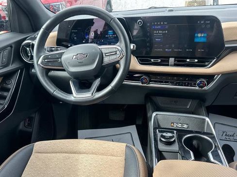 Used 2025 Chevrolet Equinox ACTIV w/ Safety and Technology Package image 8